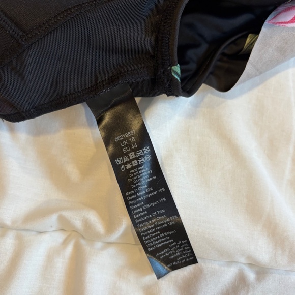 NWT City Chic Ingrid Bikini Top, Size 16 - Picture 4 of 6